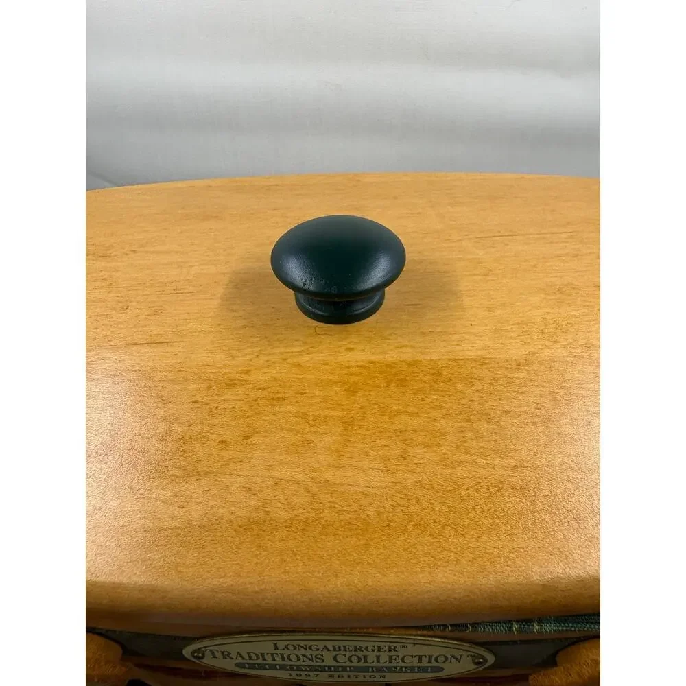 1997 Longaberger Traditions Collection Fellowship Basket – Sixth Edition